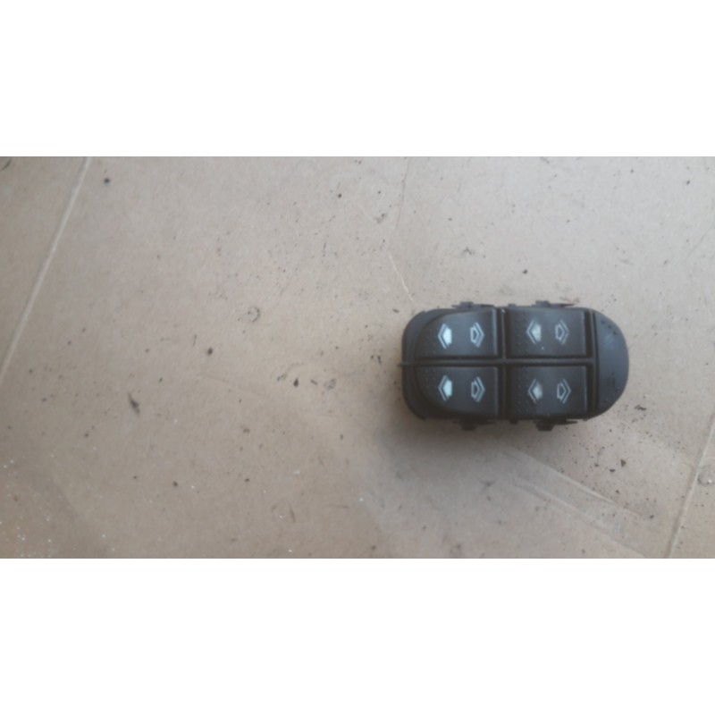 PRZELACZNIK SZYB FOCUS MK1 4 SZYBY RADOM