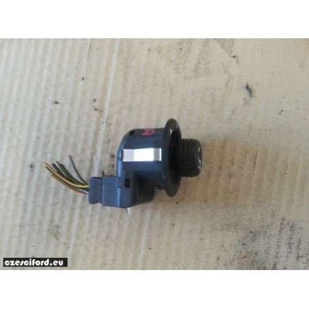 PRZEŁĄCZNIK REGULACJI LUSTEREK FIESTA MK7 5D 1.6 TDCI