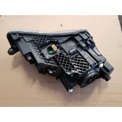 LAMPA BI-XENON LEWY PRZOD SKODA SUPERB III 15-