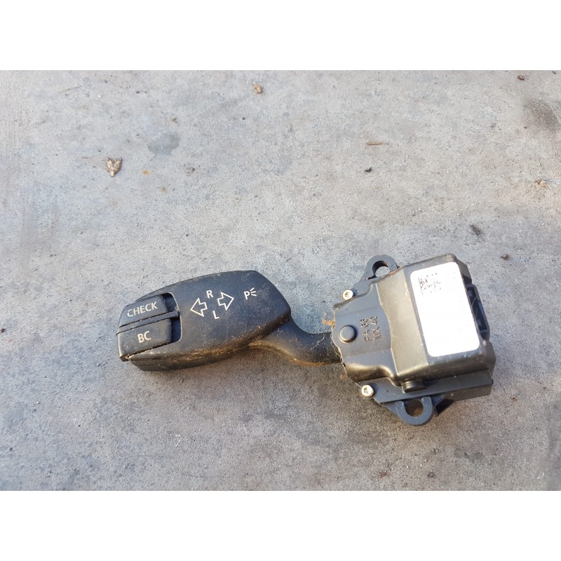 PRZEŁĄCZNIK MANETKA KIERUNKOWSKAZÓW 6924103 BMW E60 E61 RADOM