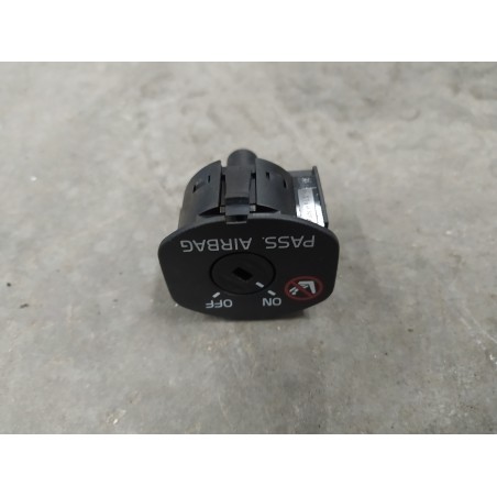 WYŁĄCZNIK PRZEŁĄCZNIK AIR BAG PODUSZKI 30795214 VOLVO S60 II V60 RADOM