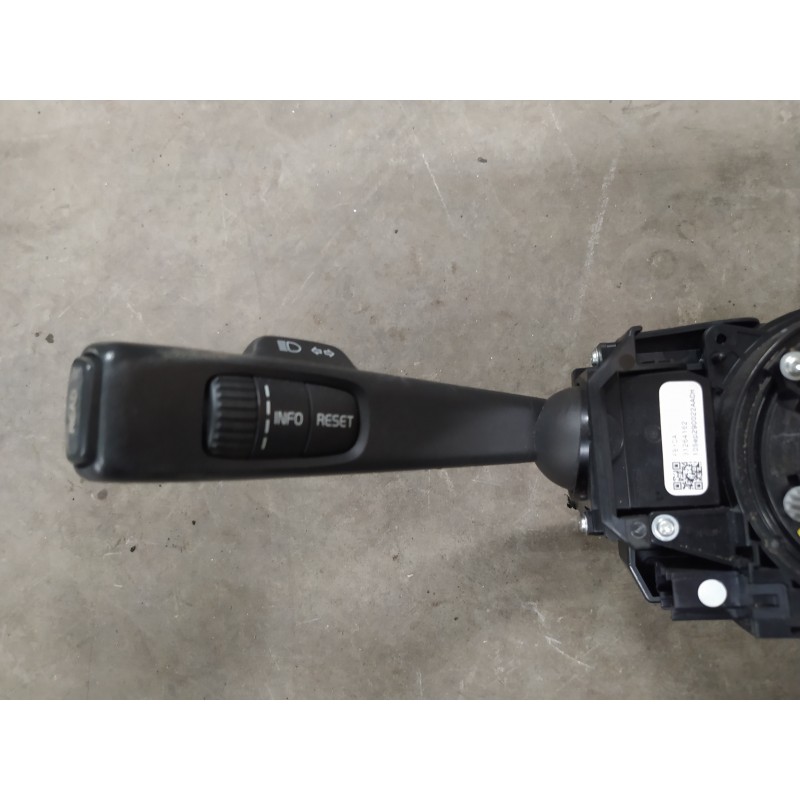 PRZEŁĄCZNIK MANETKA WYCIERACZEK KIERUNKOWSKAZÓW VOLVO S60 II V60 RADOM
